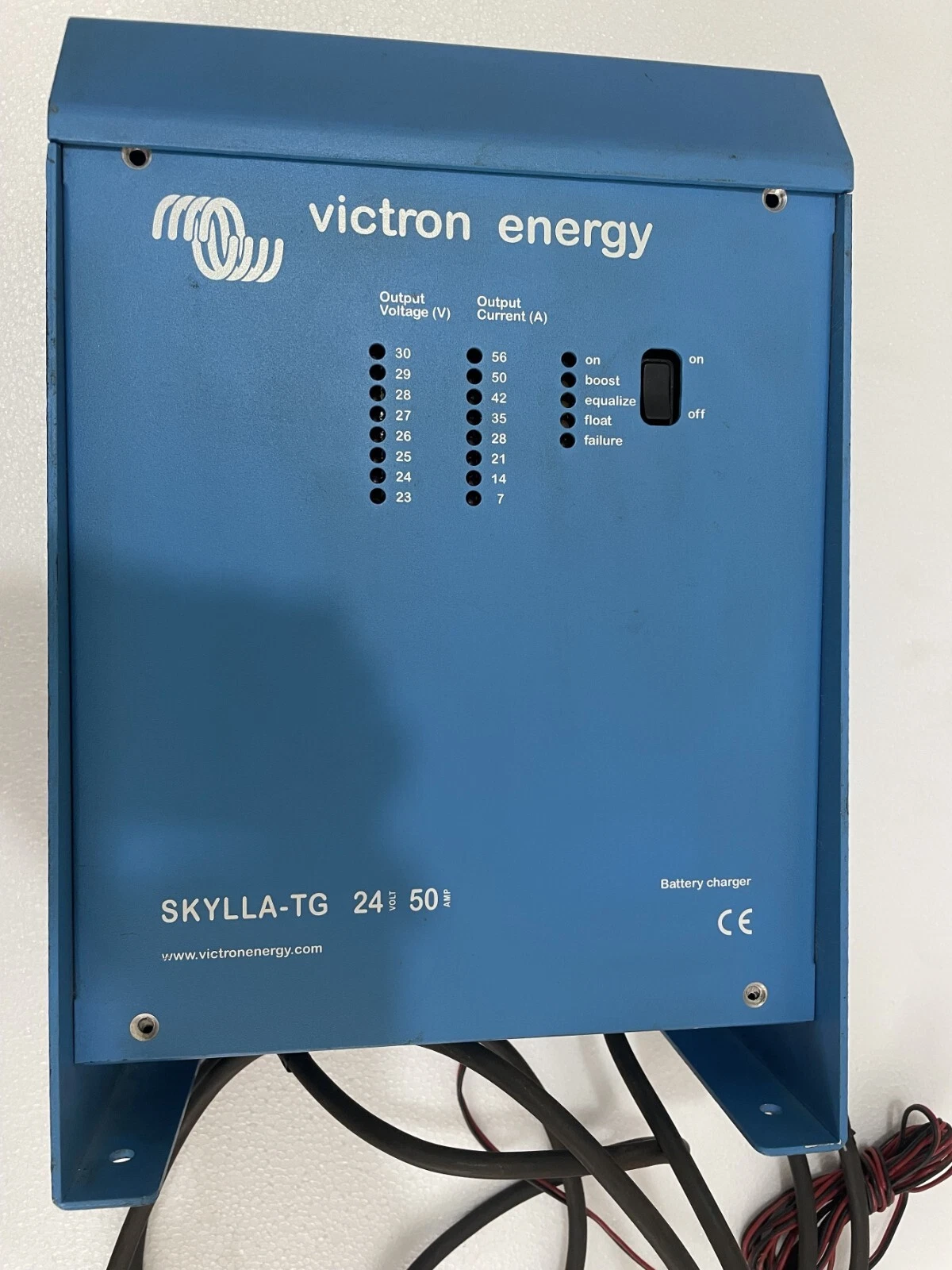 admin/uploads/uploads/victron energy auto battery chargerr_1.webp